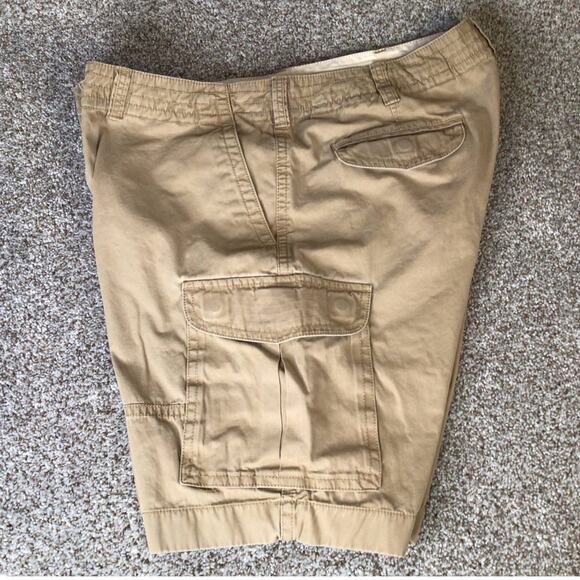 Tommy Hilfiger Cargo Shorts size 40 - Picture 4 of 10